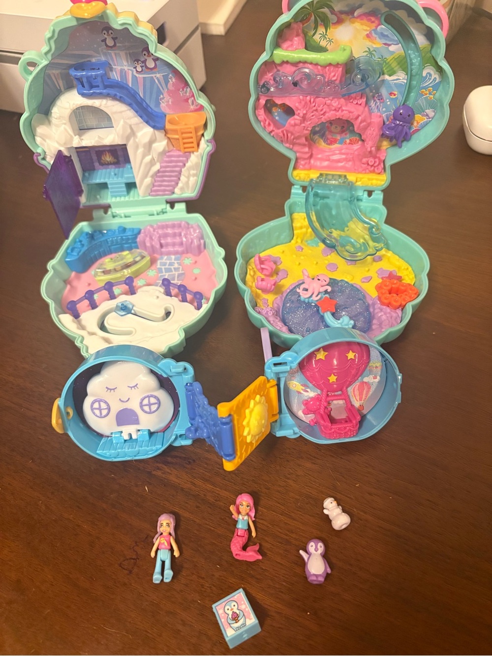 Polly Pocket Mermaid snow, Lodge, hot air balloon Playset - Teal, Pink, Purple